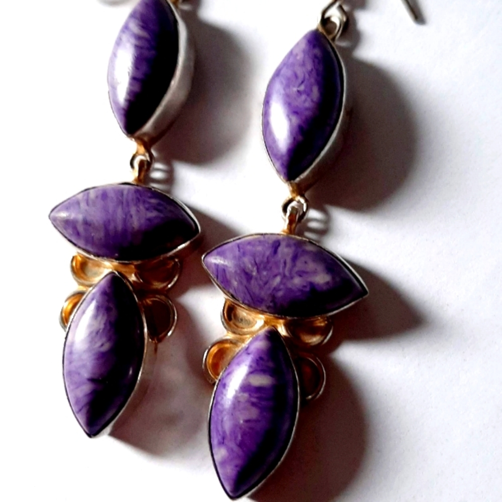 925 Sterling Silver Purple Diamond Shape Charoite Dangle Earrings (18" Grams)